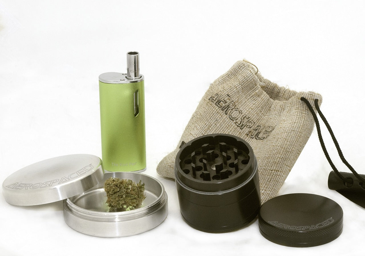 Best smoking tools and accessories for cannabis: A guide